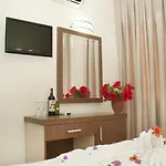 Hotel Dynasty