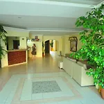Hotel Dynasty