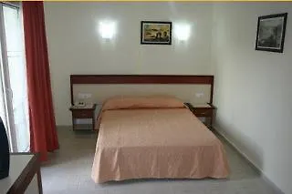 Otel Dynasty Side