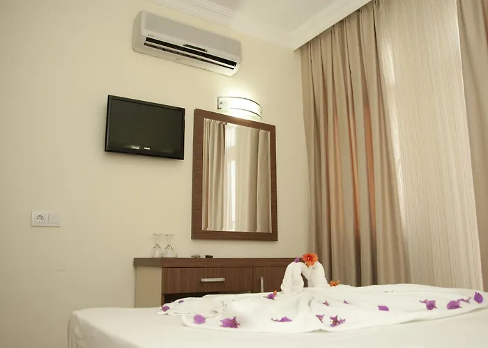 Dynasty Otel Side