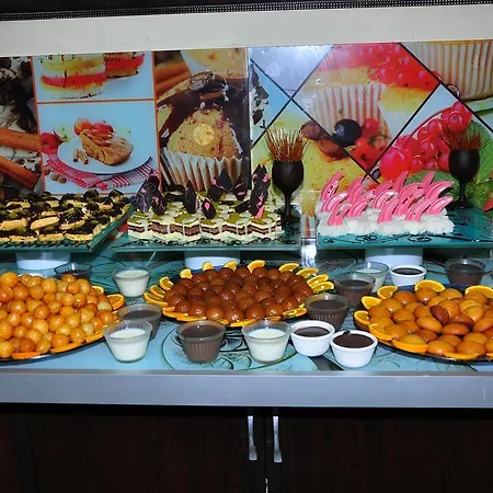 Dynasty מלון סייד