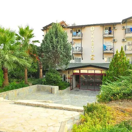 Hotel Dynasty